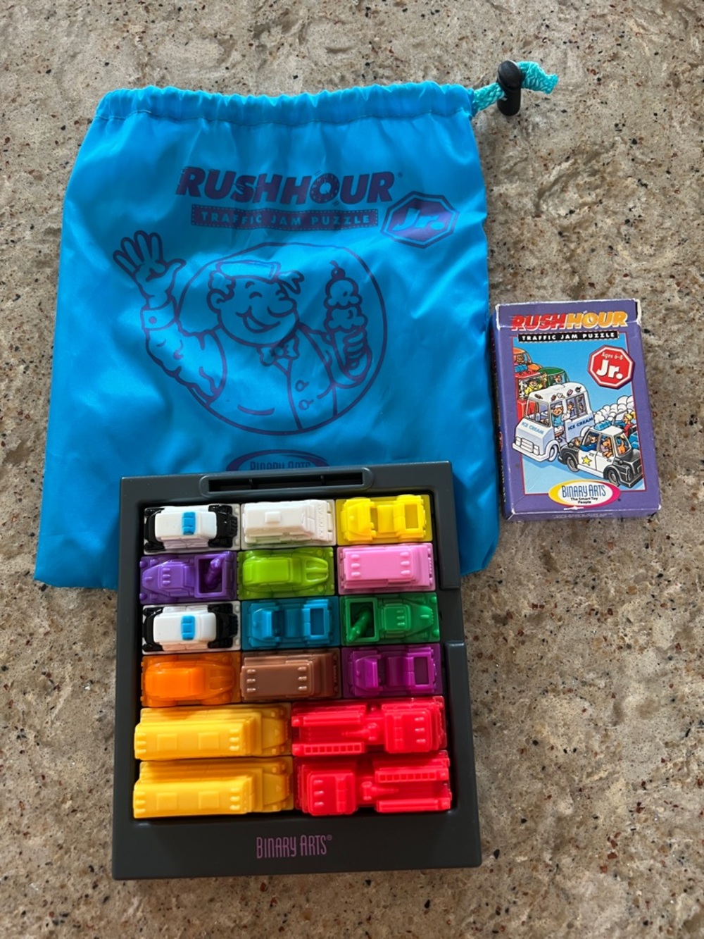Rush Hour - Jr. Kids Traffic Puzzle Game w/ travel pouch